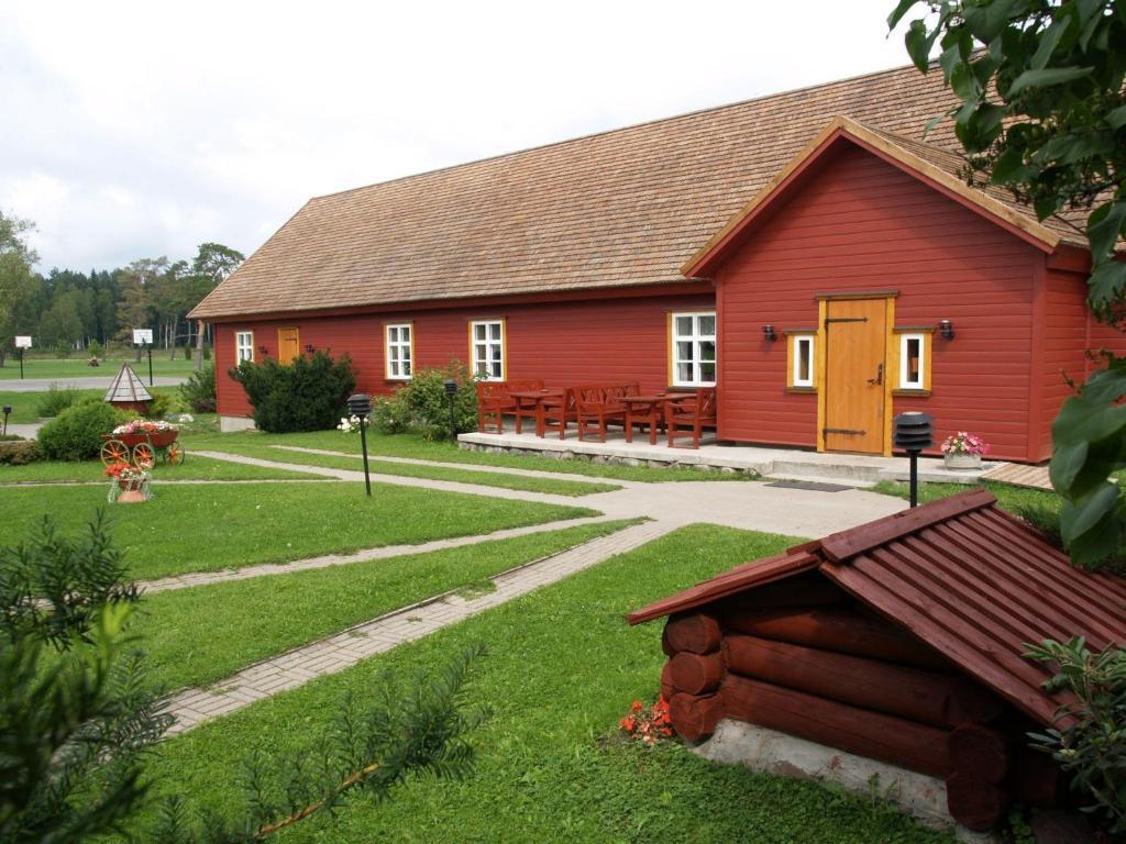 Maria Talu Guesthouse Pootsi Bagian luar foto