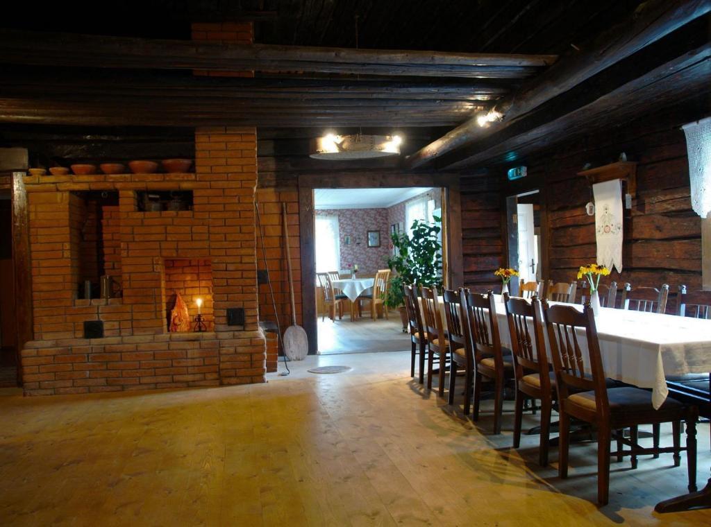 Maria Talu Guesthouse Pootsi Bagian luar foto